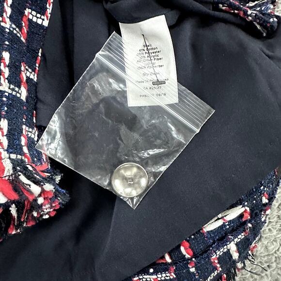 Talbots NWT Women's Size 4P Pencil Skirt Front Buttons Raw Hem Lined Geometric - Picture 10 of 11